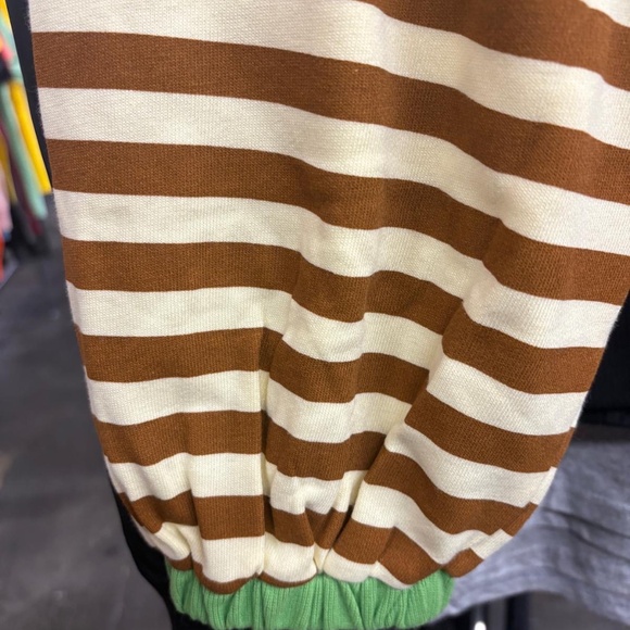 NWT Disney Park Chip n Dale Winter Christmas Fall Cream Brown Long Sleeve M - Picture 4 of 6